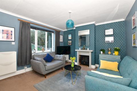 35 Beechen Lane, Lower Kingswood, Tadworth, KT20 6RY