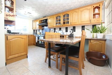 5 bedroom semi-detached house for sale - Lidmore Road, Barry, CF62