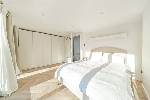 13b Murray Road, London, W5 4XR
