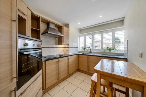 1 bedroom flat for sale, Ackender Road, Alton, Hampshire, GU34