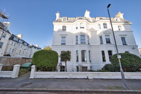 2 bedroom apartment for sale, Clifton Crescent, Folkestone, CT20