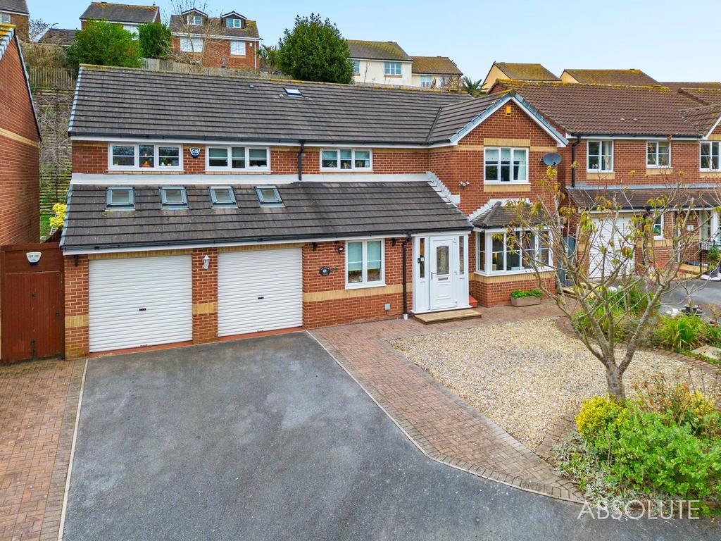 Trelissick Close, Paignton, TQ3 7 bed detached house for sale £500,000