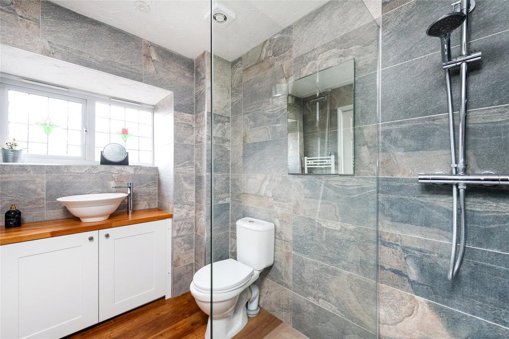 Family Shower Room