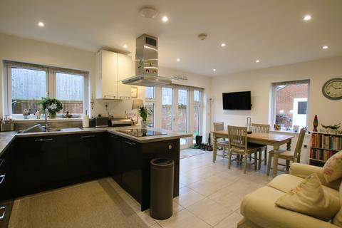 1 Bingham Road, Winchester, SO22 6GB