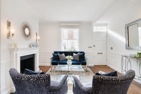 3 bedroom terraced house to rent - Caroline Terrace, Belgravia, London SW1W