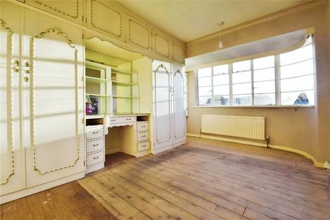 11 Radley Avenue, Ilford, IG3 9DA
