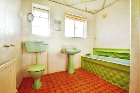 11 Radley Avenue, Ilford, IG3 9DA