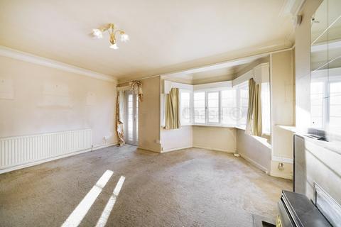 2 bedroom apartment for sale, Whittington Court, Aylmer Road, East Finchley, N2