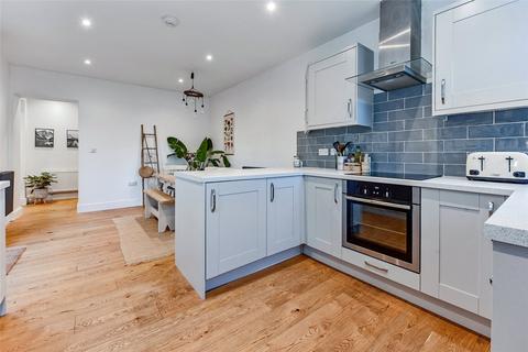 56 Bognor Road, Chichester, PO19 7TG