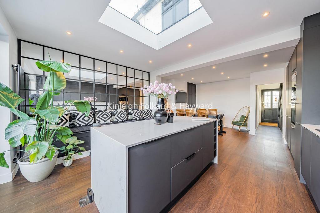 Bourne Road, Bromley 2 bed terraced house £550,000