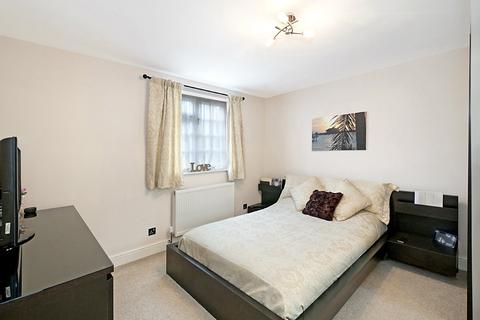 1 Hanson Close, Beckenham, BR3 1WJ