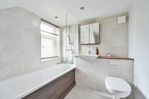 59a Cranes Park, Surbiton, KT5 8AS
