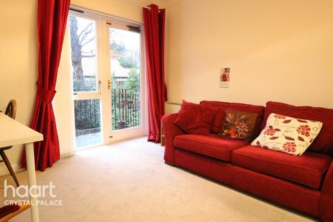1 bedroom flat for sale, Church Road, LONDON