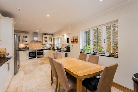 6 bedroom detached house for sale, Lake View Road, East Grinstead RH19