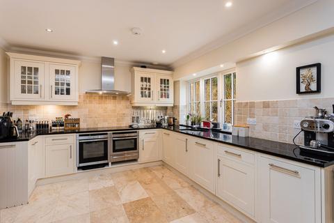 6 bedroom detached house for sale, Lake View Road, East Grinstead RH19