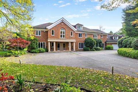 Silver-mead Fairoak Lane, Oxshott, Leatherhead, KT22 0TW