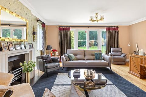 Silver-mead Fairoak Lane, Oxshott, Leatherhead, KT22 0TW