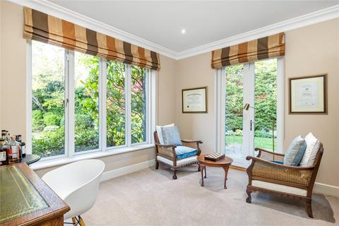 Silver-mead Fairoak Lane, Oxshott, Leatherhead, KT22 0TW