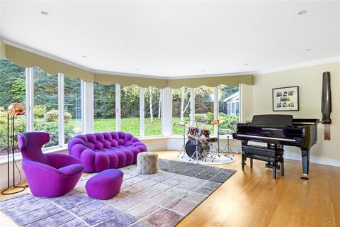 Silver-mead Fairoak Lane, Oxshott, Leatherhead, KT22 0TW