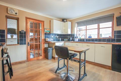 3 bedroom end of terrace house for sale, Station Road, Snettisham