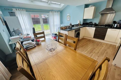 23 Elm Way, Chadderton, Oldham, OL9 7FL