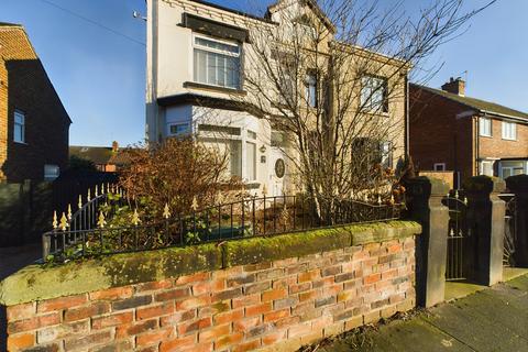 3 bedroom semi-detached house for sale, Hayes Street, Thatto Heath, St Helens, WA10