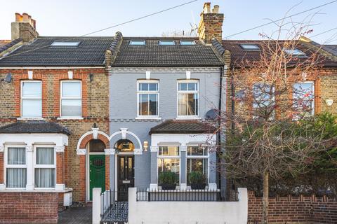 45 Livingstone Road, London, N13 4SD