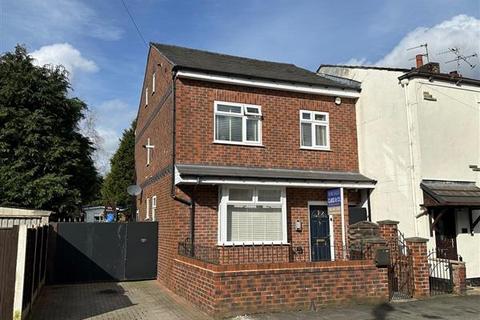 3 bedroom end of terrace house for sale, Belgrave Road, Manchester