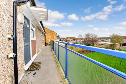 1 bedroom flat for sale, Arundel Road, Wickford, Essex