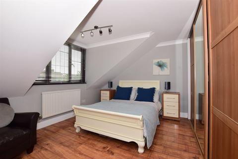 5 bedroom detached house for sale, College Road, Sittingbourne, Kent