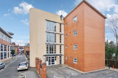 2 bedroom apartment for sale, Post Office Lane, Beaconsfield, HP9