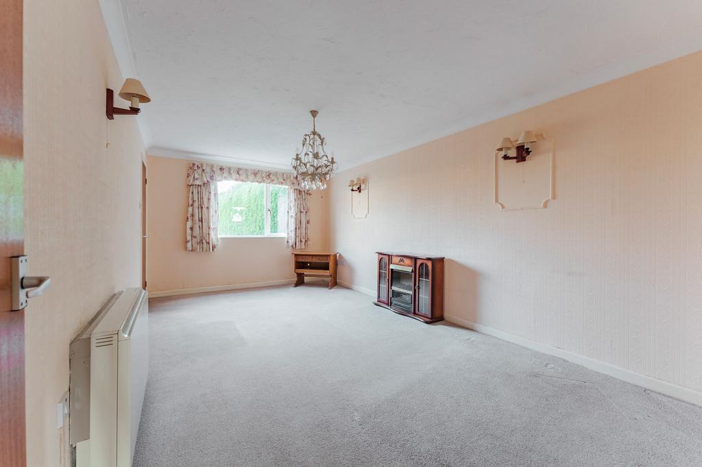 Thorpe Market Road, Roughton, NR11 2 bed detached bungalow for sale £135,000