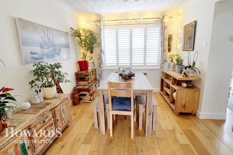 28 Cranes Meadow, Harleston, IP20 9BY