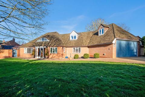 4 bedroom detached house for sale, Berry Hill Road Adderbury Banbury, Oxfordshire, OX17 3HF