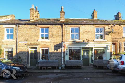 4 bedroom end of terrace house for sale, Kinder Road, Hayfield, SK22