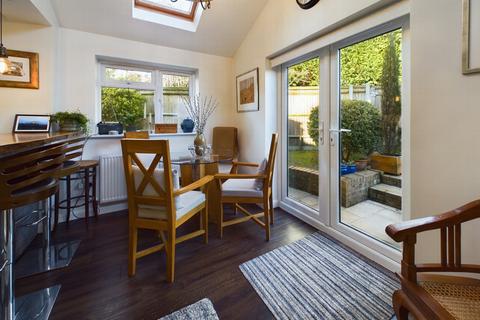 7 Ashdown Close, Haywards Heath, RH16 3NR