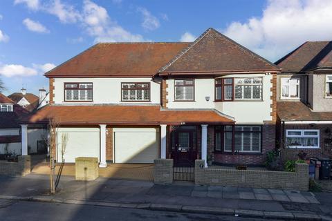 4 bedroom detached house for sale, Chadacre Avenue, Ilford, Essex