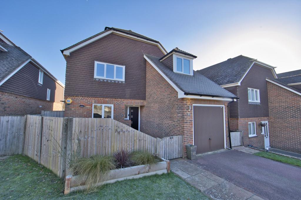 Watersend, Temple Ewell, CT16 4 bed detached house for sale £550,000