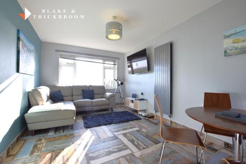 2 bedroom ground floor flat for sale - Clacton-on-Sea