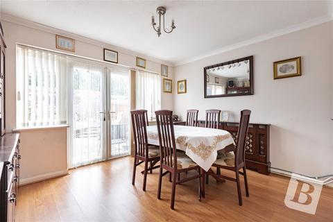 3 bedroom terraced house for sale, Silver Way, Wickford, Essex, SS11