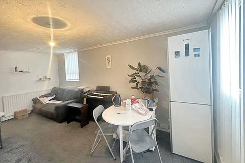 2 bedroom flat for sale - Marlborough Road, Washington, Tyne and Wear, NE37 3BP