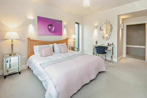 4 bedroom detached house for sale, Heronsgate Road, Chorleywood, WD3