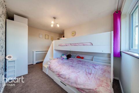 69 Calamint Road, Witham, CM8 2XT