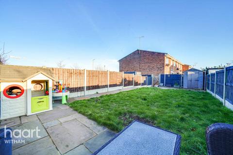69 Calamint Road, Witham, CM8 2XT