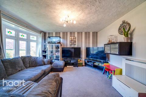 69 Calamint Road, Witham, CM8 2XT