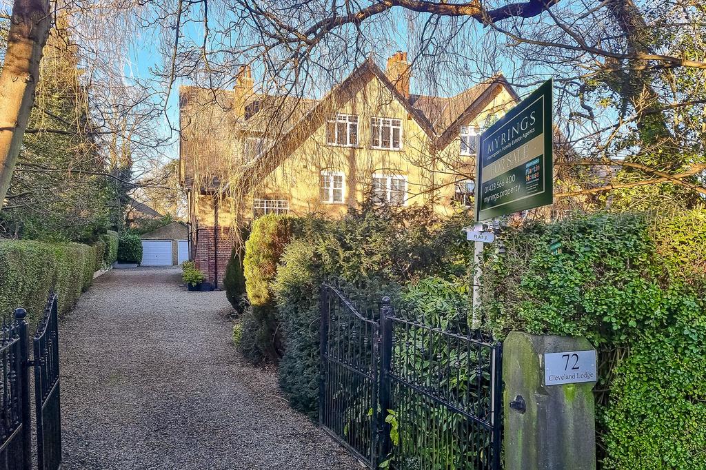 Cornwall Road, Harrogate, HG1 2 bed apartment for sale £310,000