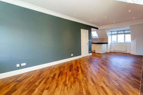 Flat 3, 72 Cornwall Road, Harrogate, HG1 2NE