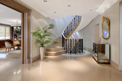 11 Lyall Street, London, SW1X 8DH