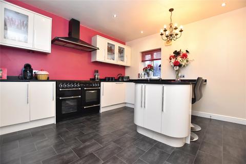 3 bedroom semi-detached house for sale, Topcliffe Grove, Morley, Leeds