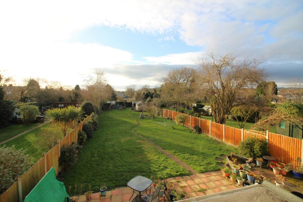 Marlpool Lane, Kidderminster, DY11 3 bed detached house for sale £360,000